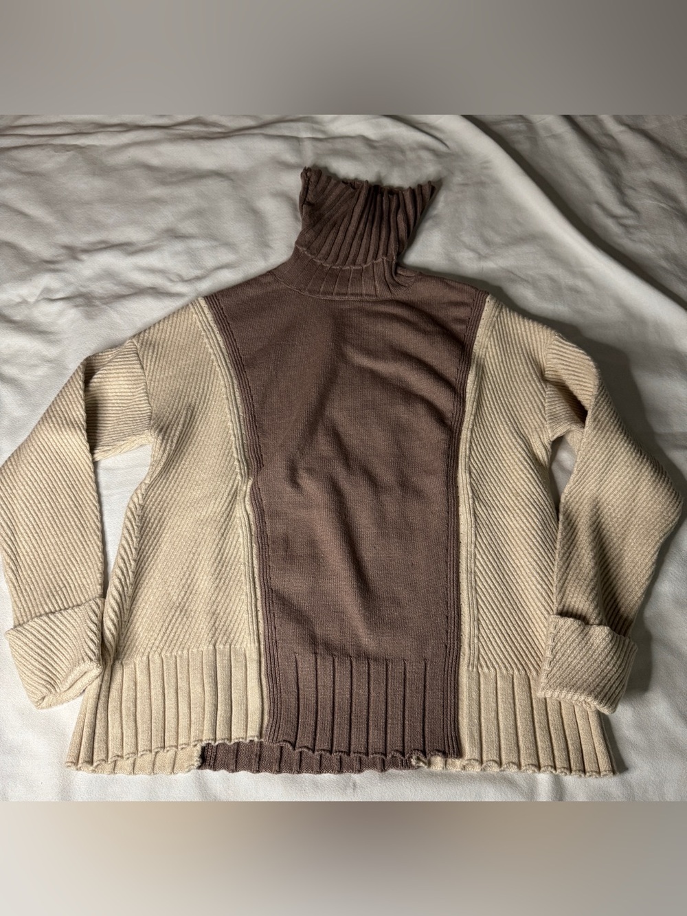 Colorblock Turtleneck Sweater in Cream and Brown -Max Studio